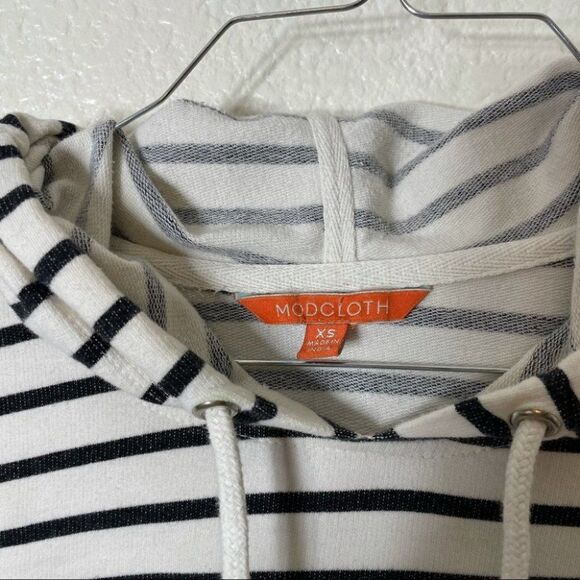 ModCloth Striped Mermaid Embroidered Hoodie size XS - Picture 5 of 13